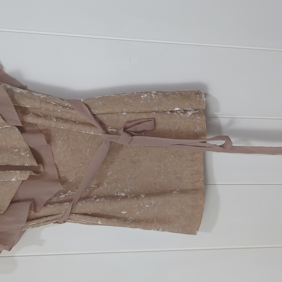 ⭐NWT WHBM Velvet Ruffle Tie Top - Picture 3 of 10